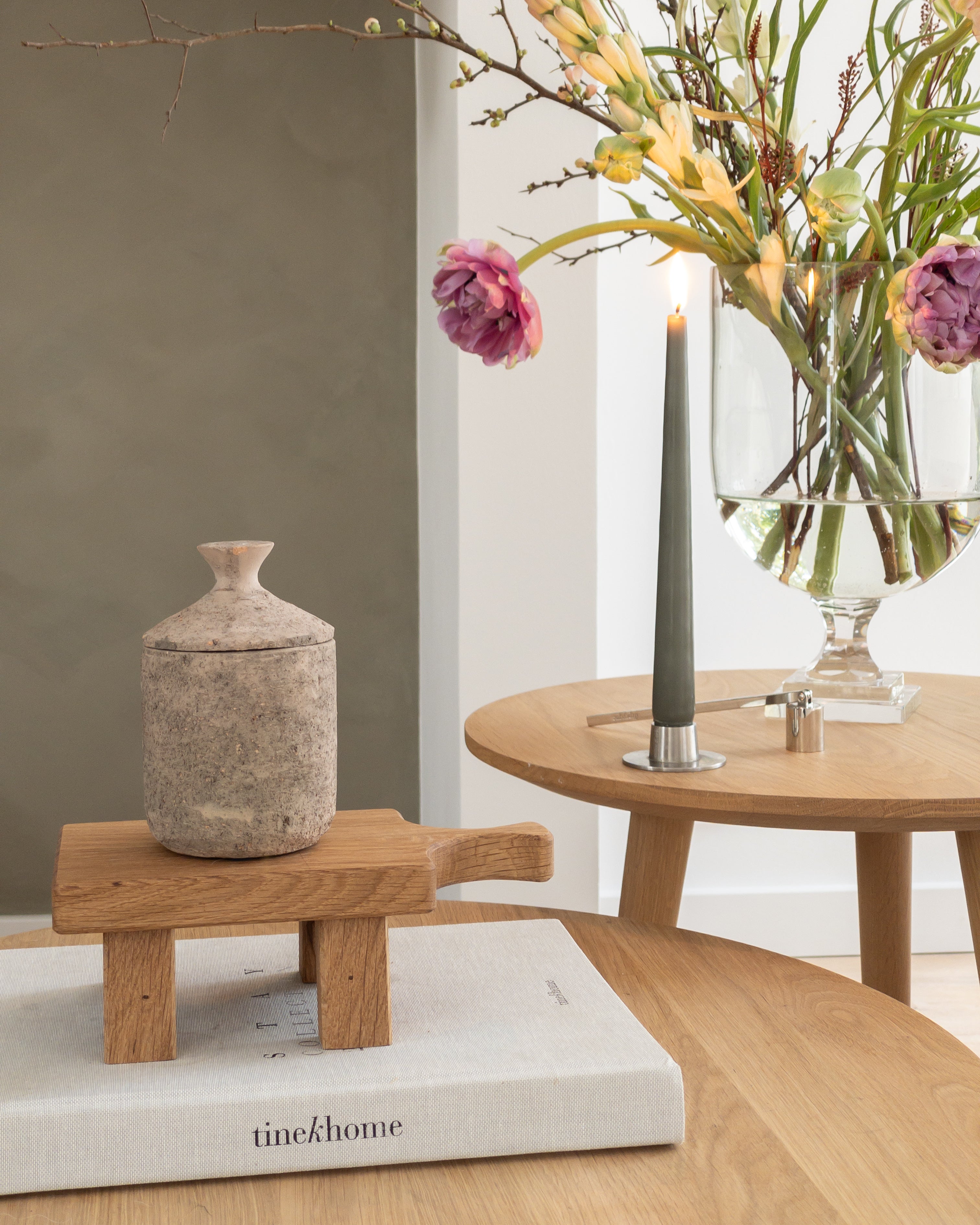 Holzhocker Eiche „Tova“ aus geölter Eiche – huebsches