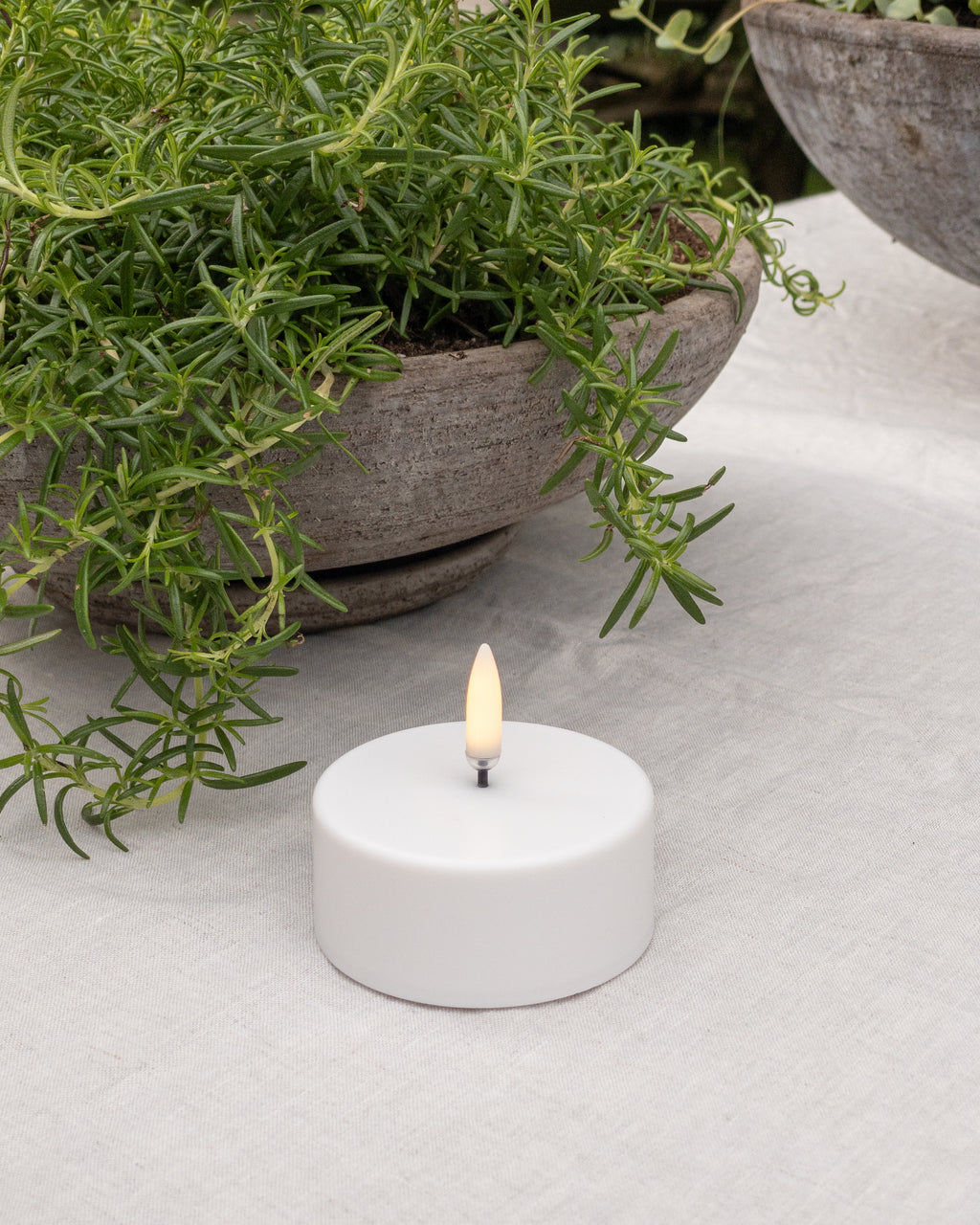 LED Outdoor Teelicht, 3 x 7 cm