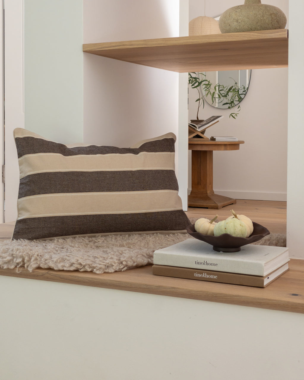 Tine K Home Kissen Mocca breit gestreift 40 × 60 cm