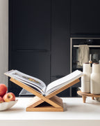 Buchständer aus Holz Eiche geölt „Arve“