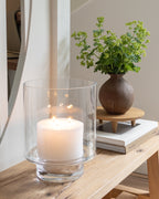 Windlicht aus Glas mit Fuß
