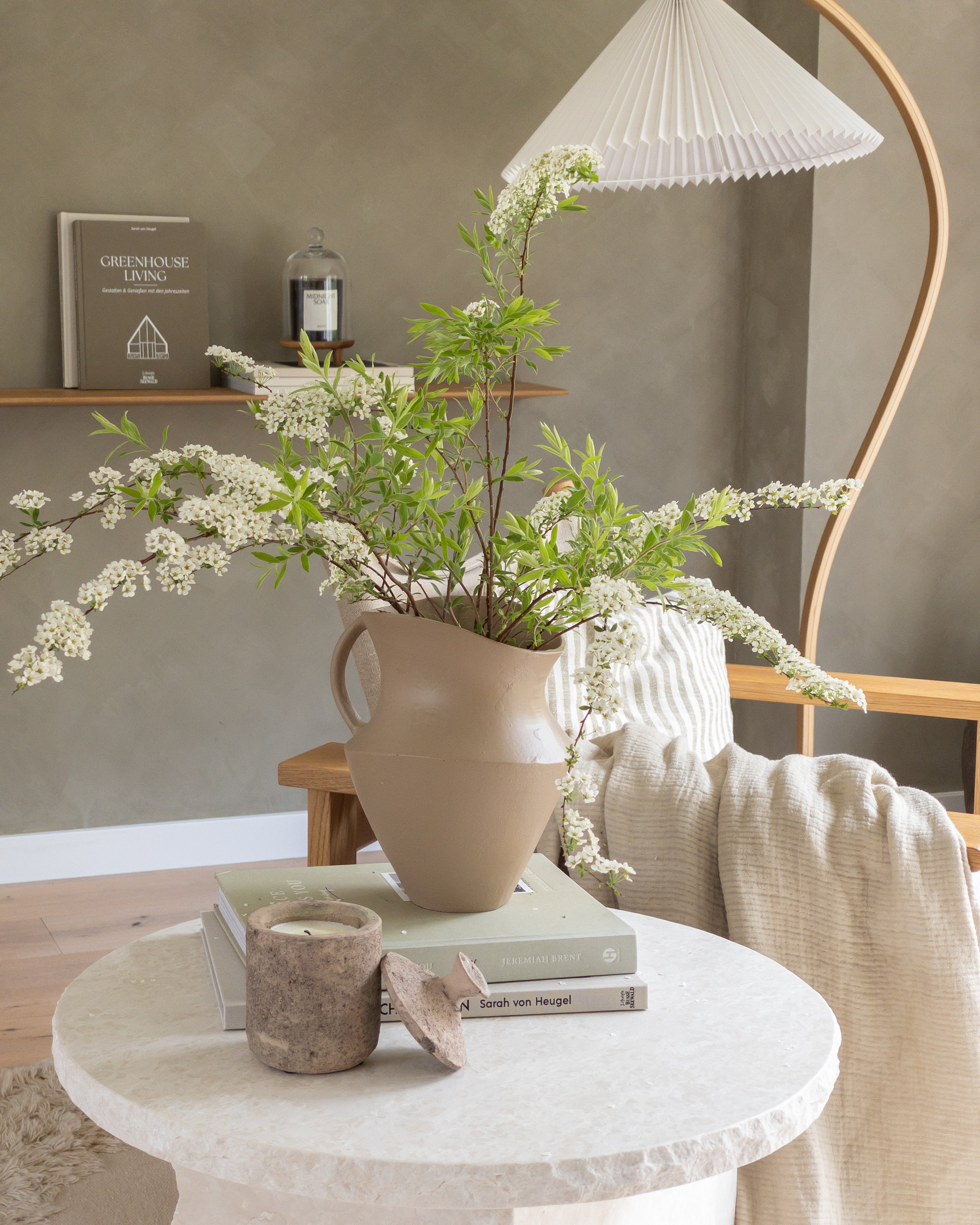 Metallvase beige Krug „Almora“