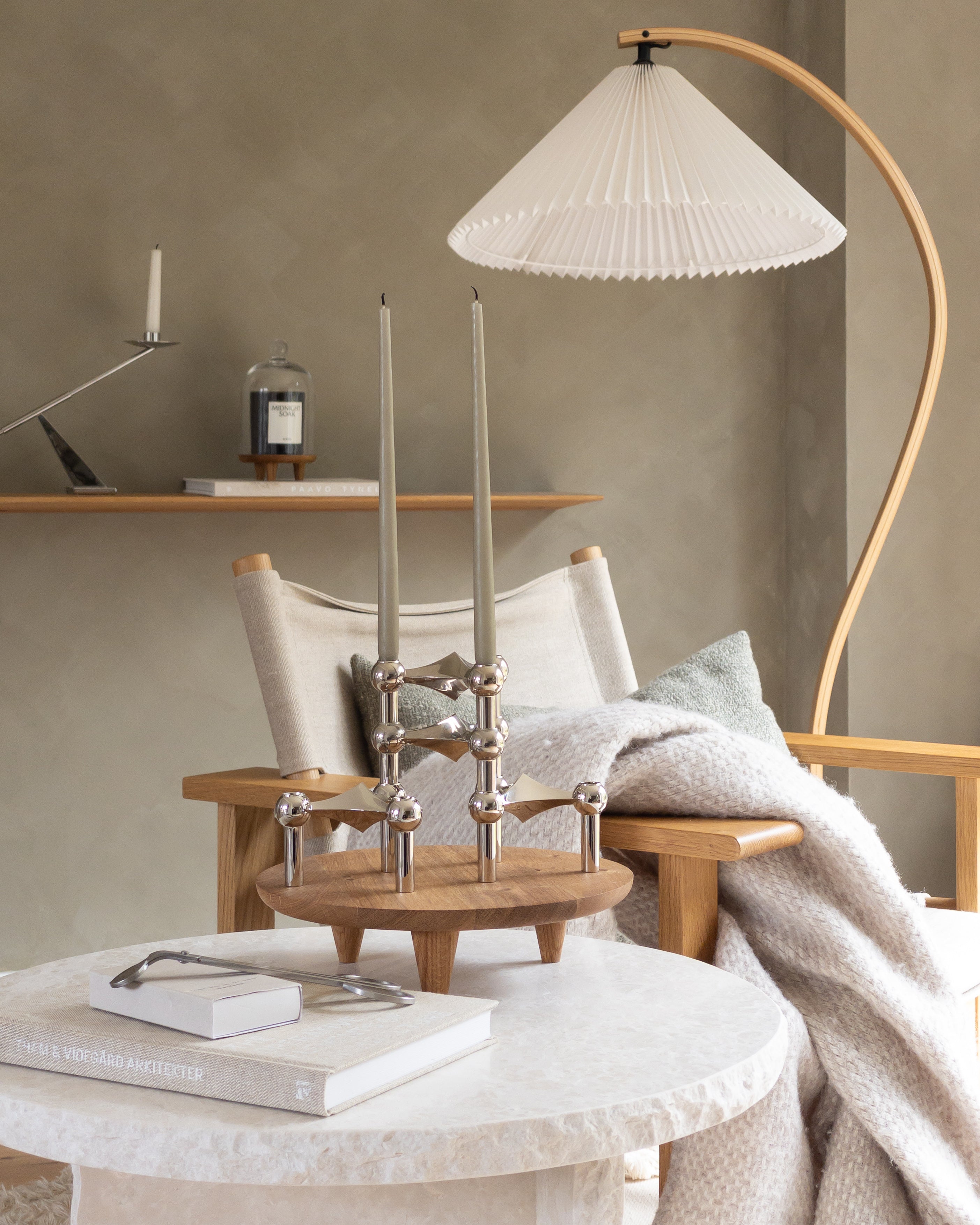 Großes Holztablett mit Füßen Eiche geölt „Liva“