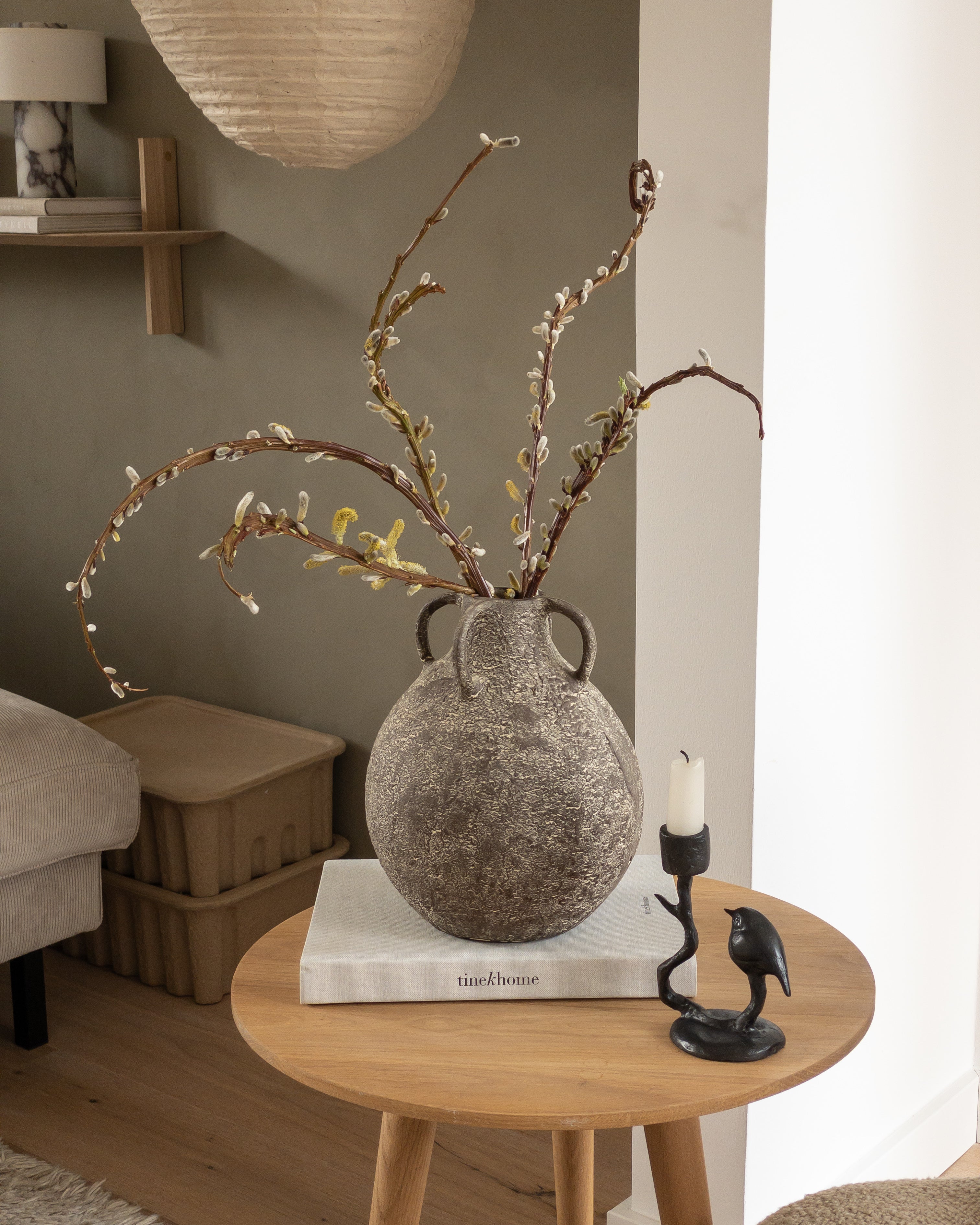 Amphore Vase „Mira“ aus braunem Metall