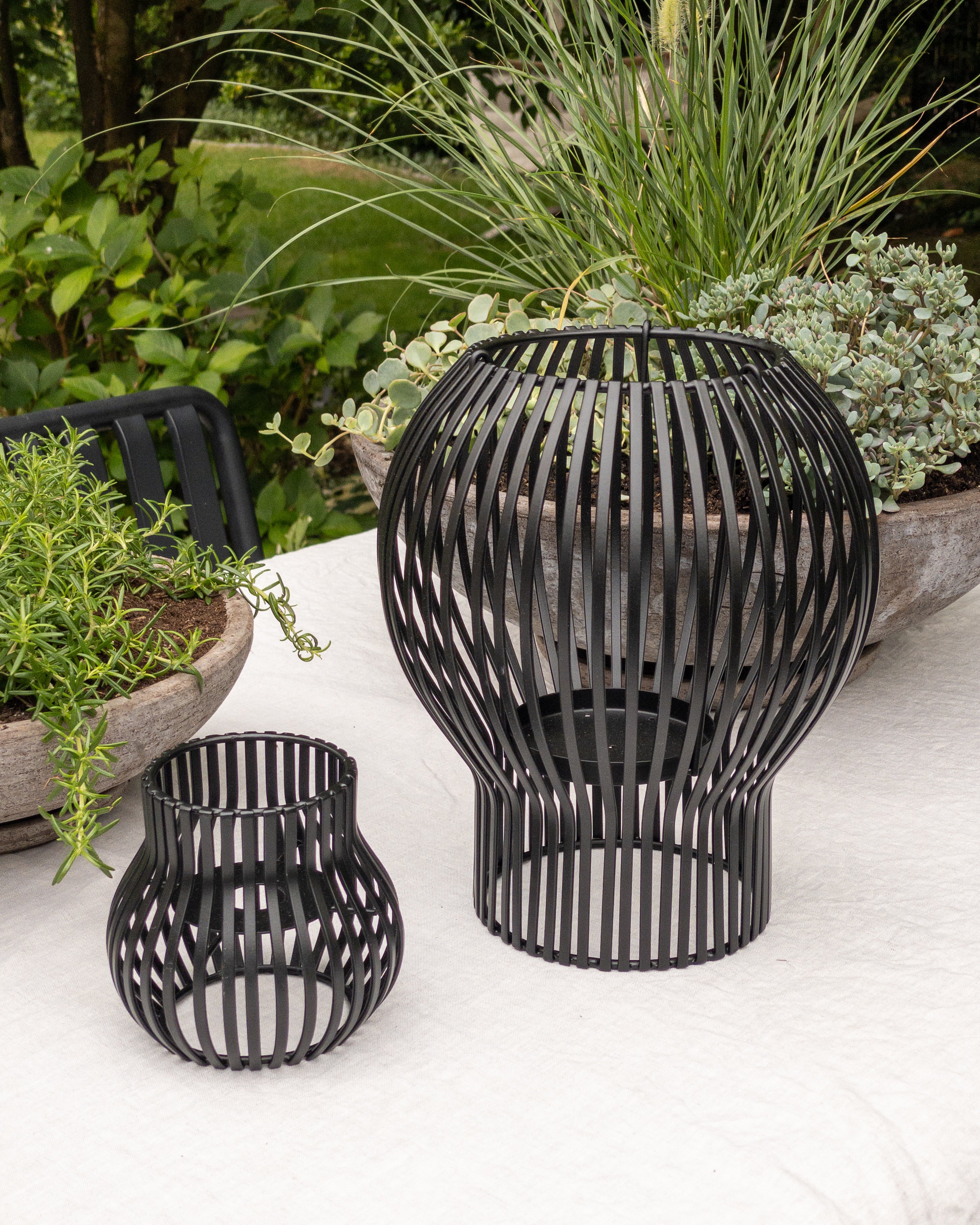 Große 2-in-1 Outdoor Laterne, schwarz