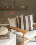 Tine K Home Kissen breit gestreift, Mocca 50 × 50 cm