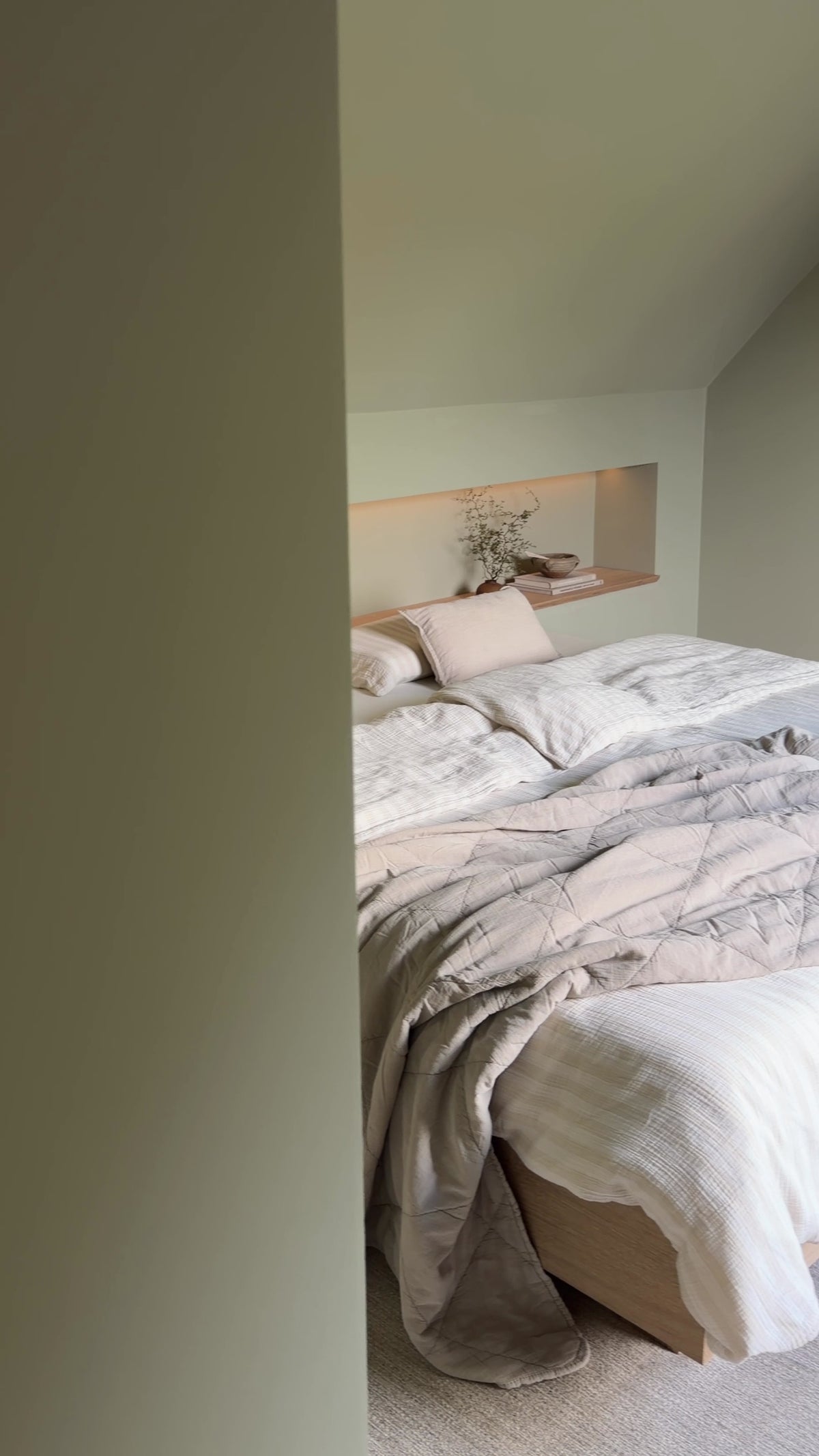 Gesteppte Tagesdecke Beige 260 × 280 cm