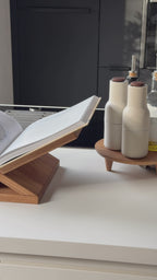 Buchständer aus Holz Eiche geölt „Arve“