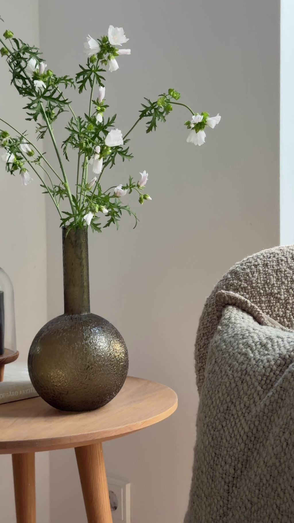 Vase Glas grün mit strukturierter Oberfläche